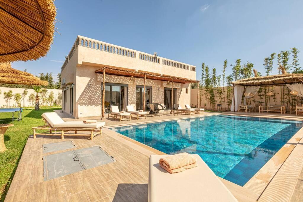 Villa Leila,Piscine , Grand Jardin, Jeux , Cuisiniere Marrakesh Esterno foto