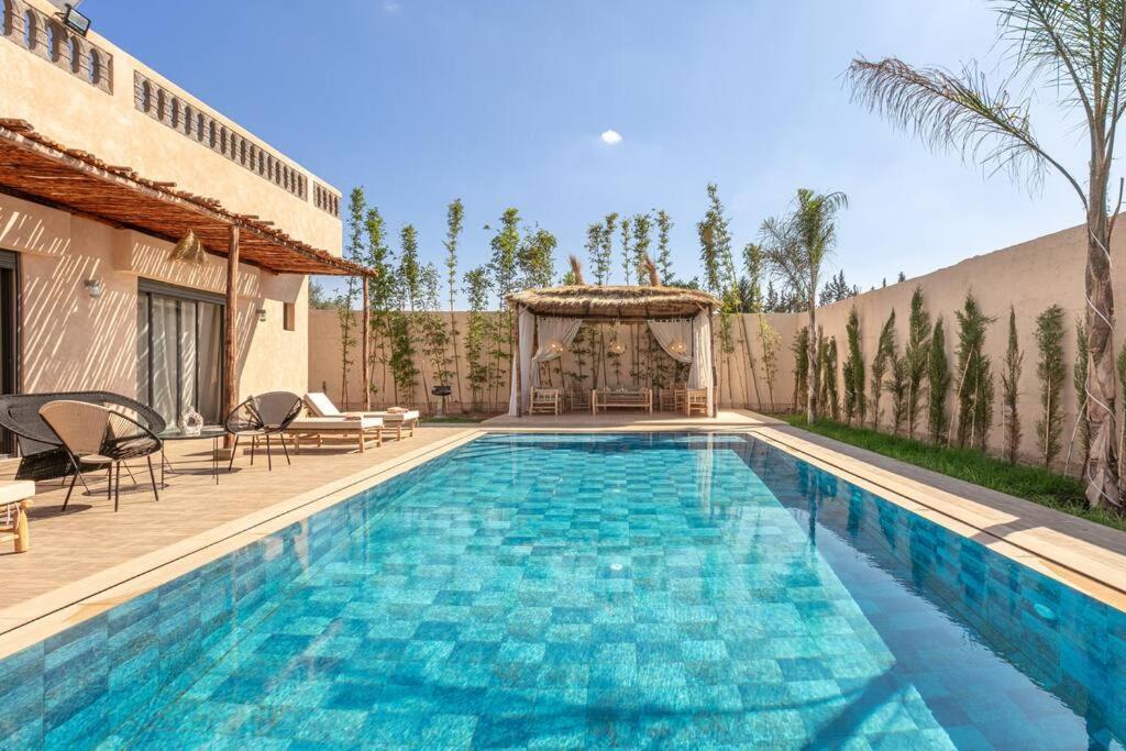 Villa Leila,Piscine , Grand Jardin, Jeux , Cuisiniere Marrakesh Esterno foto