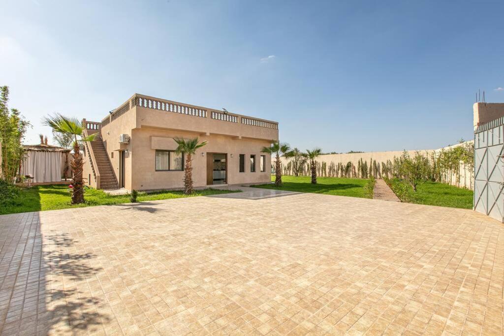 Villa Leila,Piscine , Grand Jardin, Jeux , Cuisiniere Marrakesh Esterno foto