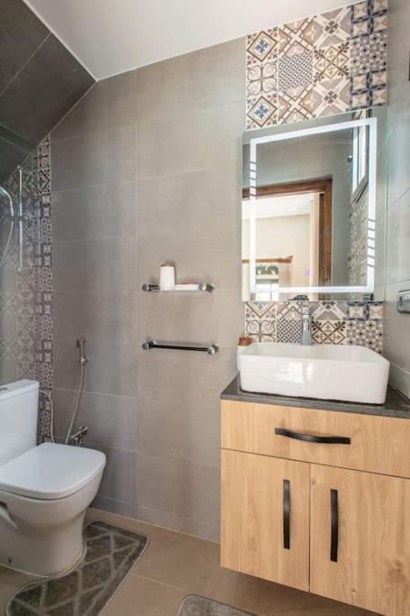 Villa Leila,Piscine , Grand Jardin, Jeux , Cuisiniere Marrakesh Esterno foto